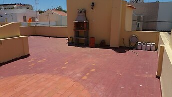 Casa Rosa II by ABH