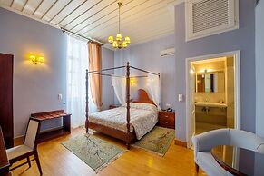 Apollonion Palace Hotel
