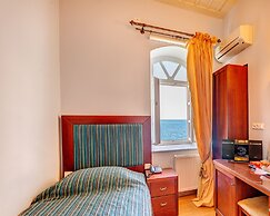 Apollonion Palace Hotel
