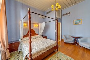 Apollonion Palace Hotel