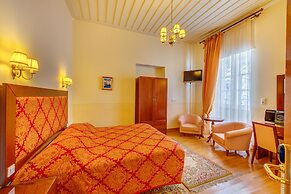 Apollonion Palace Hotel