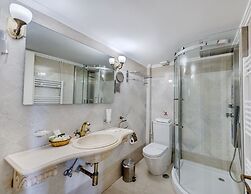 Apollonion Palace Hotel