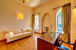 Apollonion Palace Hotel