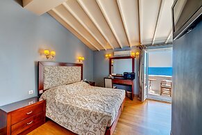 Apollonion Palace Hotel