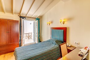 Apollonion Palace Hotel