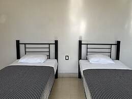 Andaina Hostel