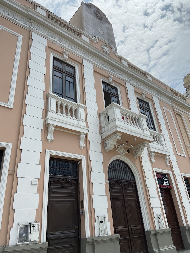 Lima House - Hostel