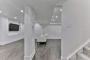 QuickStay - Classy 5brm House in Vaughan