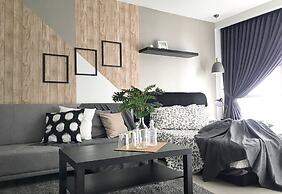 Pinnacle PJ Penguin Homes