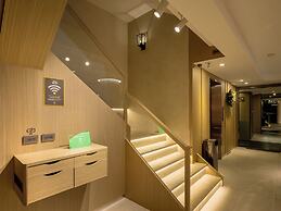VIP Hotel