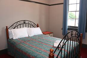 Bayview Hotel Batemans Bay
