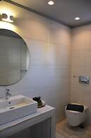 De_naxia Suites