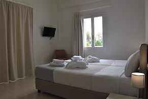 De_naxia Suites