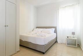 De_naxia Suites