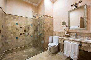Caucasus Hotel