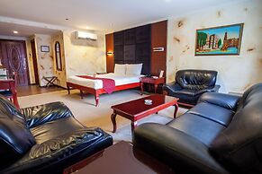 THE AMSTERDAM HOTEL