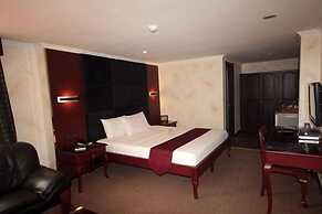 THE AMSTERDAM HOTEL