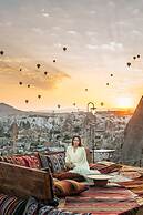 Charming Cave Hotel