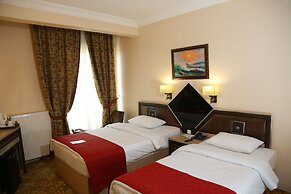 My House Otel