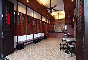 Karon Sino House