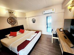 Khaosan Art Hotel