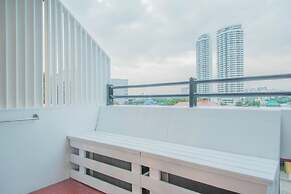 Khaosan Art Hotel