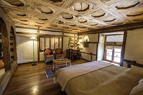 Serena Shigar Fort