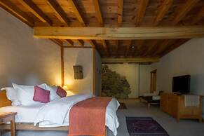 Serena Shigar Fort