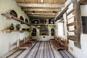 Serena Shigar Fort