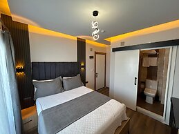 Lotus Hotel