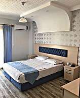 Lotus Hotel