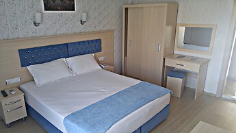 Lotus Hotel