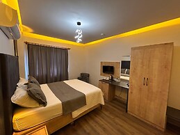 Lotus Hotel