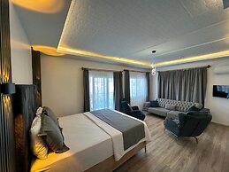 Lotus Hotel