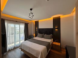 Lotus Hotel