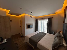 Lotus Hotel