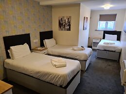 The Avenue Lodge