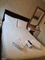 The Avenue Lodge