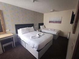 The Avenue Lodge