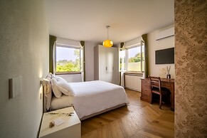 Resort Limax Acis