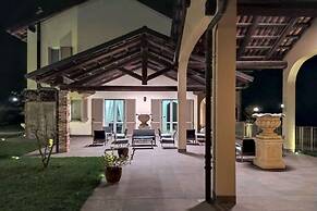 Resort Limax Acis
