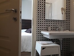 Resort Limax Acis