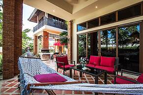 Beverly Thai House Pool Villa