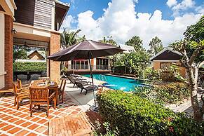 Beverly Thai House Pool Villa