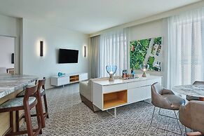 Art Ovation Hotel, Autograph Collection