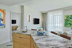 Art Ovation Hotel, Autograph Collection
