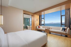 Hotel Indigo Dali Erhai by IHG