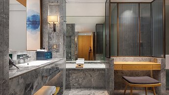 Hotel Indigo Dali Erhai by IHG