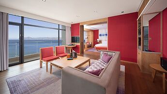 Hotel Indigo Dali Erhai by IHG