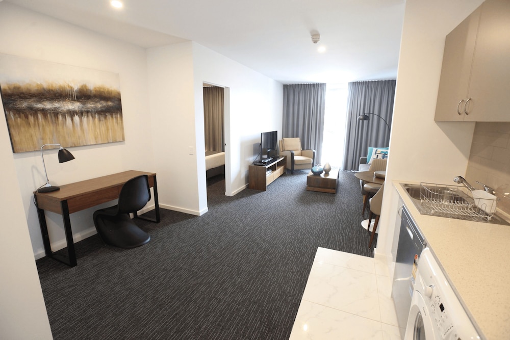 The Palms Apartments